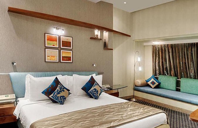 kohinoor-continental-mumbai-sapphire-suite-01_2045