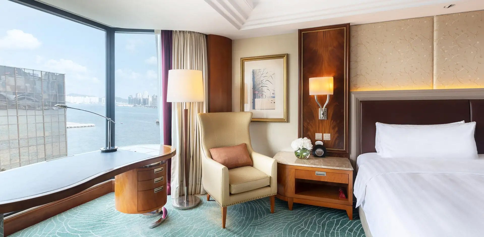 Horizon Club Side Harbour View Room