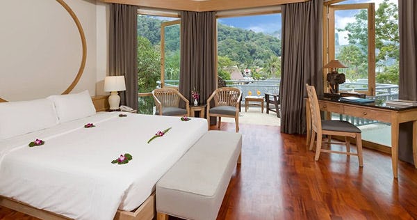 krabi-resort-luxury-grand-room-02_3888