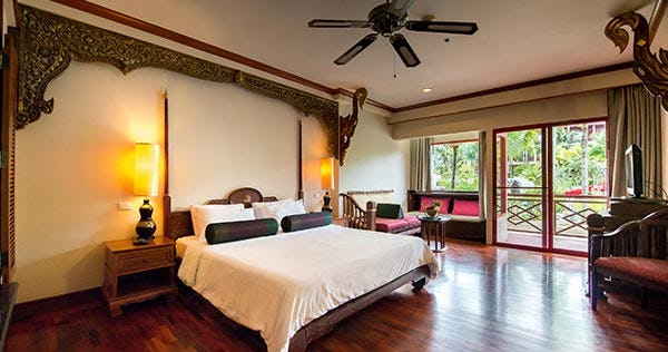 krabi-thai-village-resort-executive-deluxe-room-01_1554