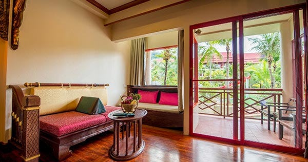 krabi-thai-village-resort-executive-deluxe-room-03_1554