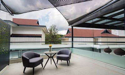 King Guest Room with Terrace