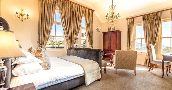 Mountain View King Luxury Suite