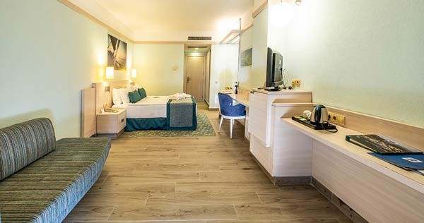 la-blanche-resort-and-spa-bodrum-standard-room-01_11223