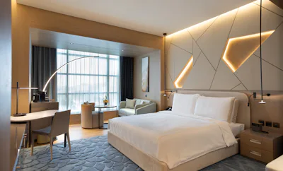Junior Suite, King Bed, City View