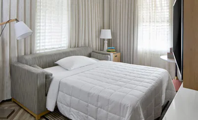 Duval Suite