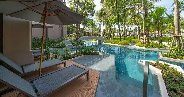 la-flora-resort-spa-khao-lak-sea-side-pool-acess-01_432