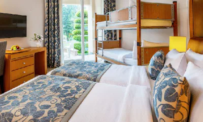 BUNGALOW BUNK BED ROOM