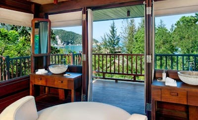 HILL ROCK POOL VILLAS