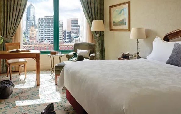 EXECUTIVE RIVER ROOM