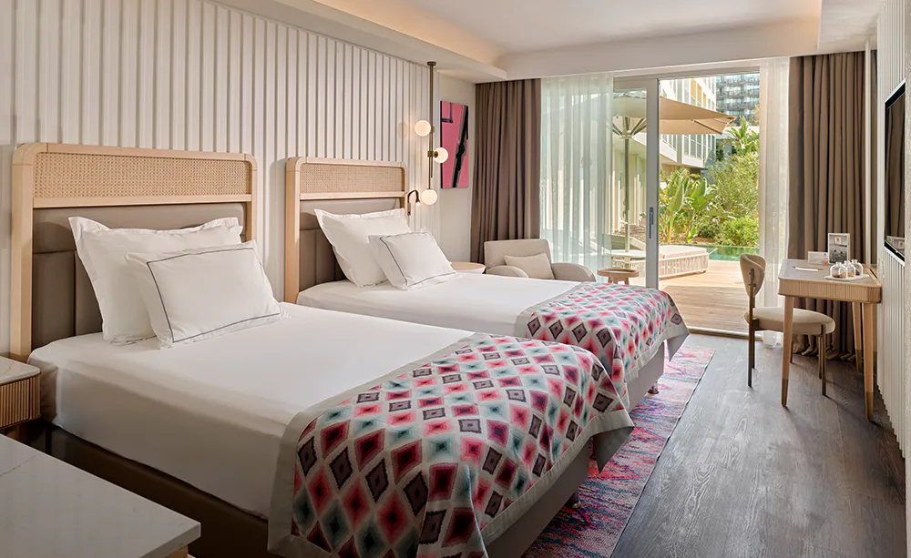 lara-barut-collection-antalya-deluxe-family-swim-up-suite_13788