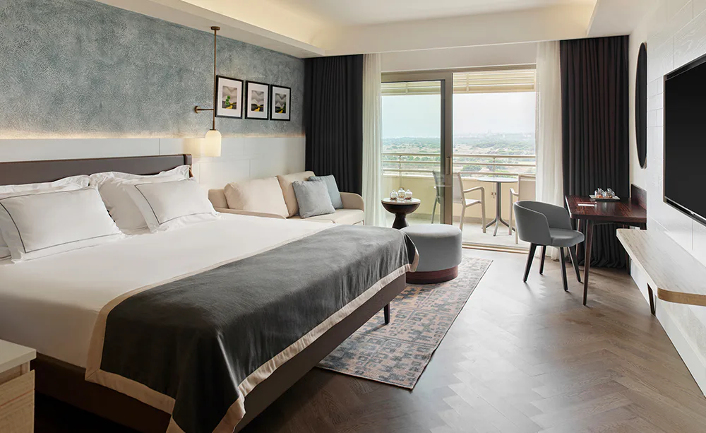 lara-barut-collection-antalya-deluxe-room-side-sea-view-pool-view_13788