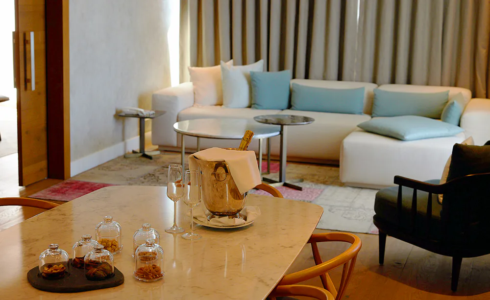 lara-barut-collection-antalya-penthouse-suite-main-building_13788