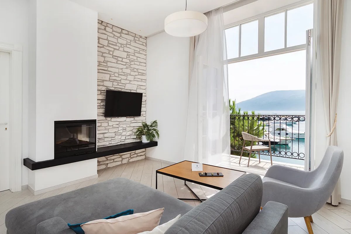 Executive Suites Sea View in Historical building