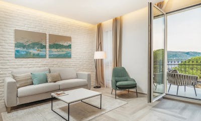 Studio w/ Kitchen Sea View in Contemporary building