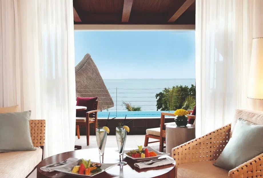 le-jadis-beach-resort-and-wellness-mauritius-luxury-pool-suite-with-partial-seaview_2469