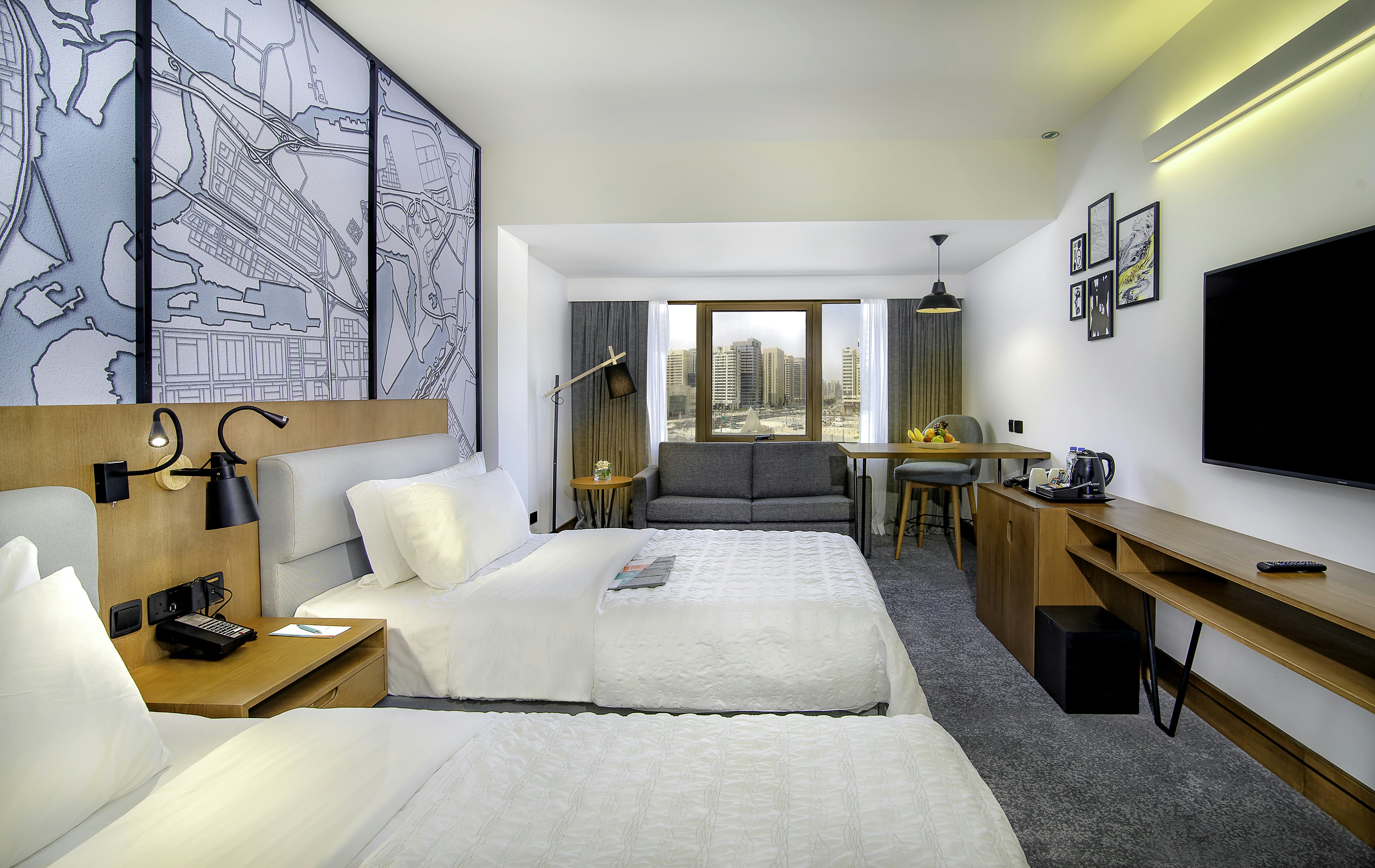 Club Room Club lounge access, Club Guest room, 2 Twin, City view