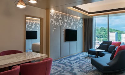 Club Lounge Access, 1 Bedroom Suite, 1 King, City View