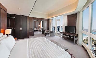Deluxe Suites