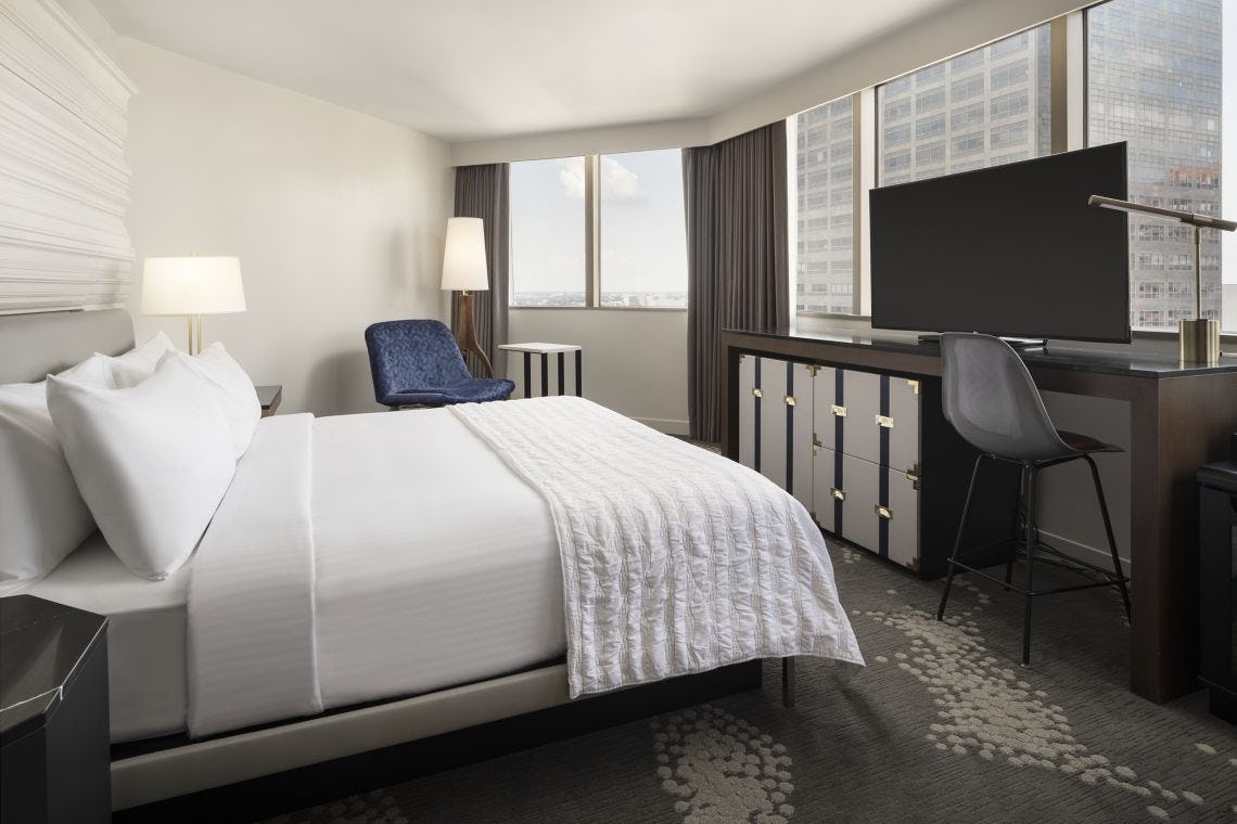 Corner King Guest Room