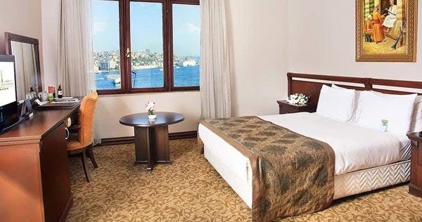 legacy-ottoman-hotel-istanbul-sea-view-room_1886