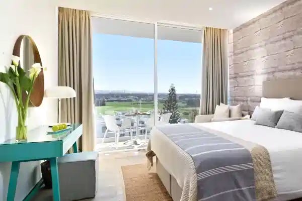 Deluxe Room with Inland View