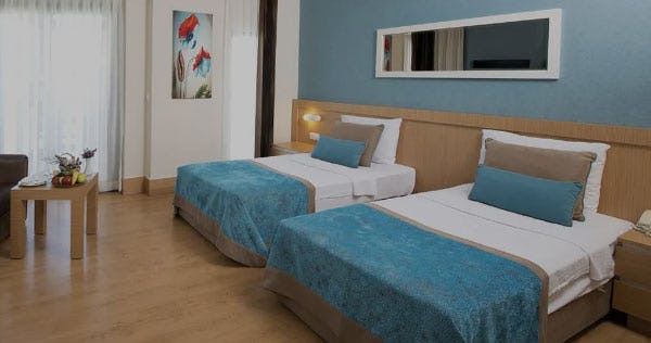 limak-limra-hotel-and-resort-standard-room-01_10768