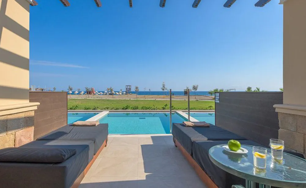lindos-imperial-resort-and-spa-greece-family-suite-with-private-pool-beachfront-01_13753