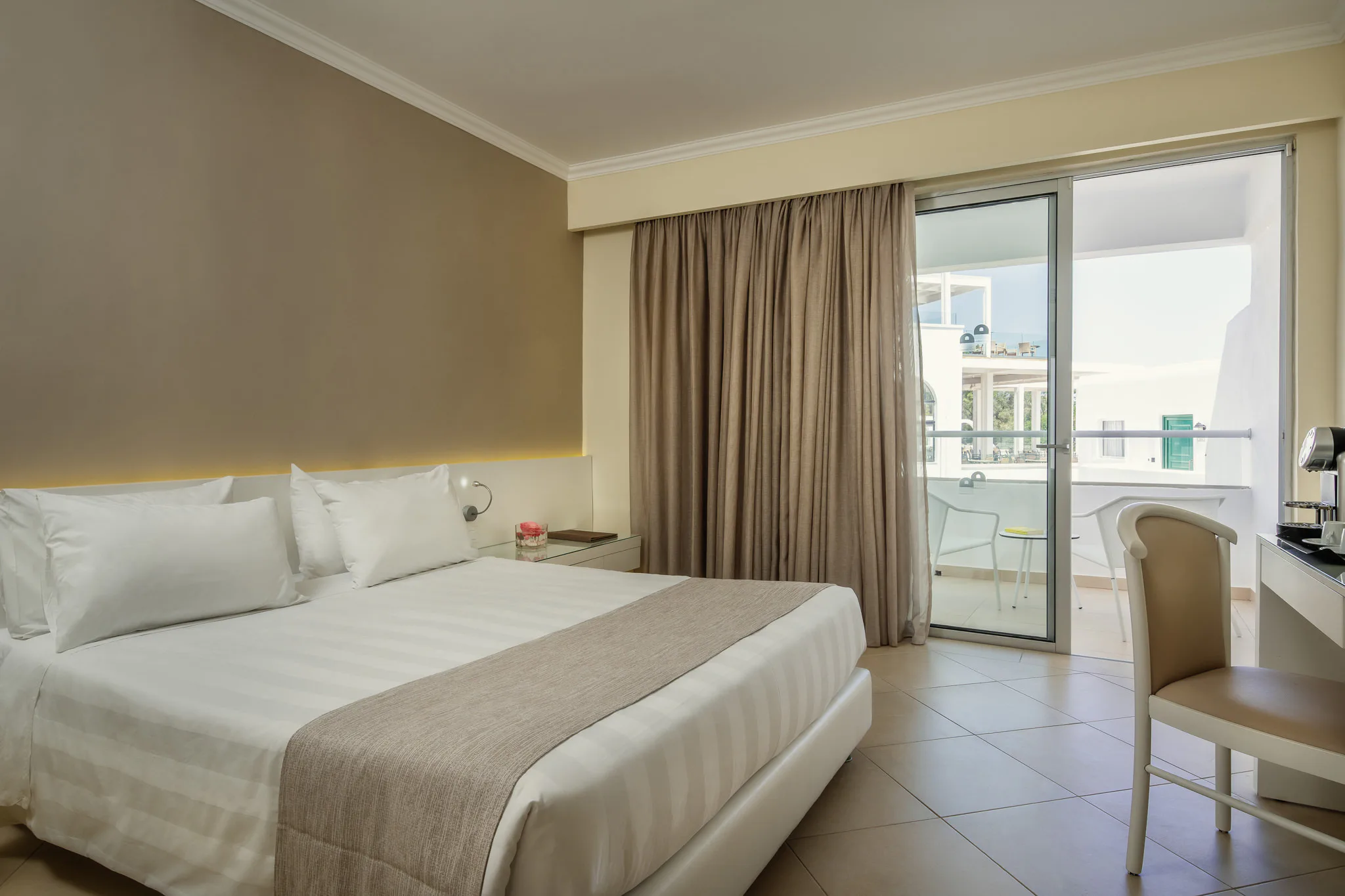 lindos-village-resort-and-spa-adults-only-greece-deluxe-double-room-garden-view-01_13758