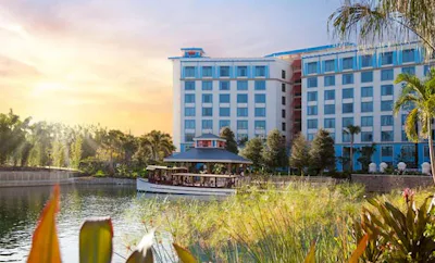 Lagoon View 1 King Bed