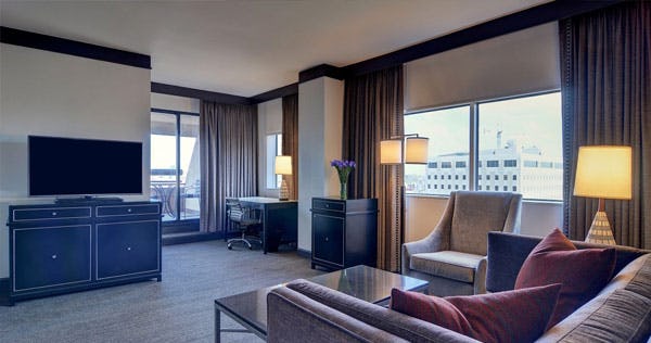 loews-vanderbilt-hotel-premium-executive-suite-01_10334