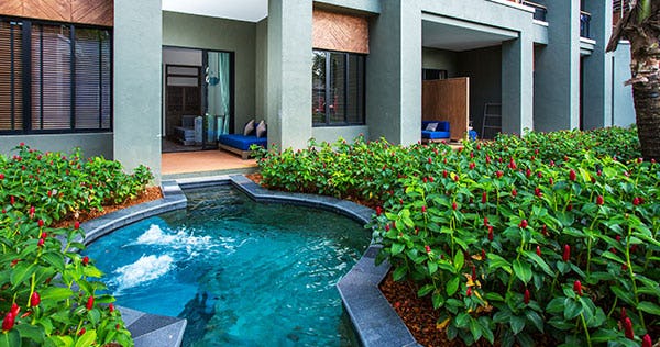 mai-holiday-by-mai-khao-lak-deluxe-suite-pool-access-02_11424