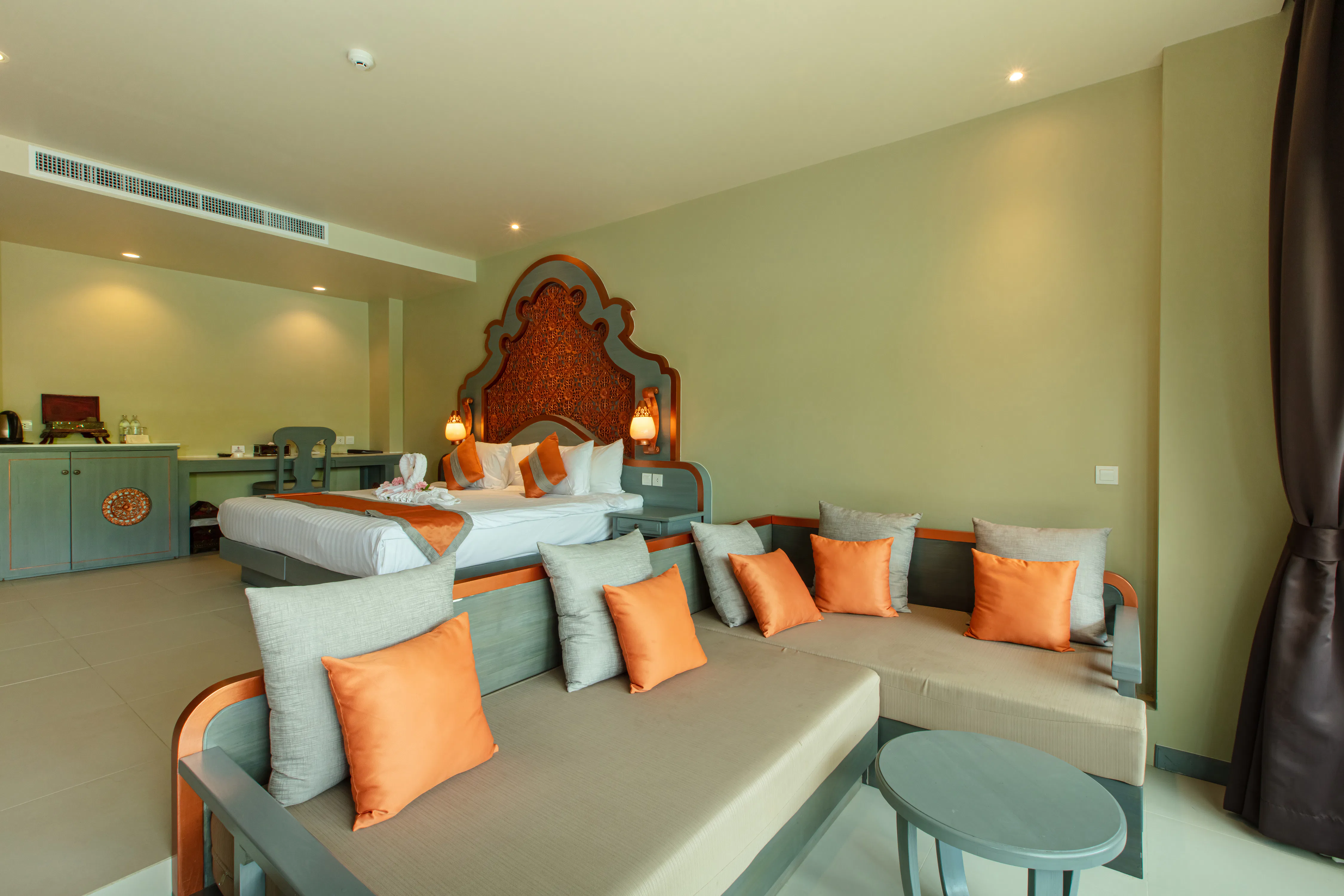 maikhao-palm-beach-resort-phuket-deluxe-pool-access-01_8685