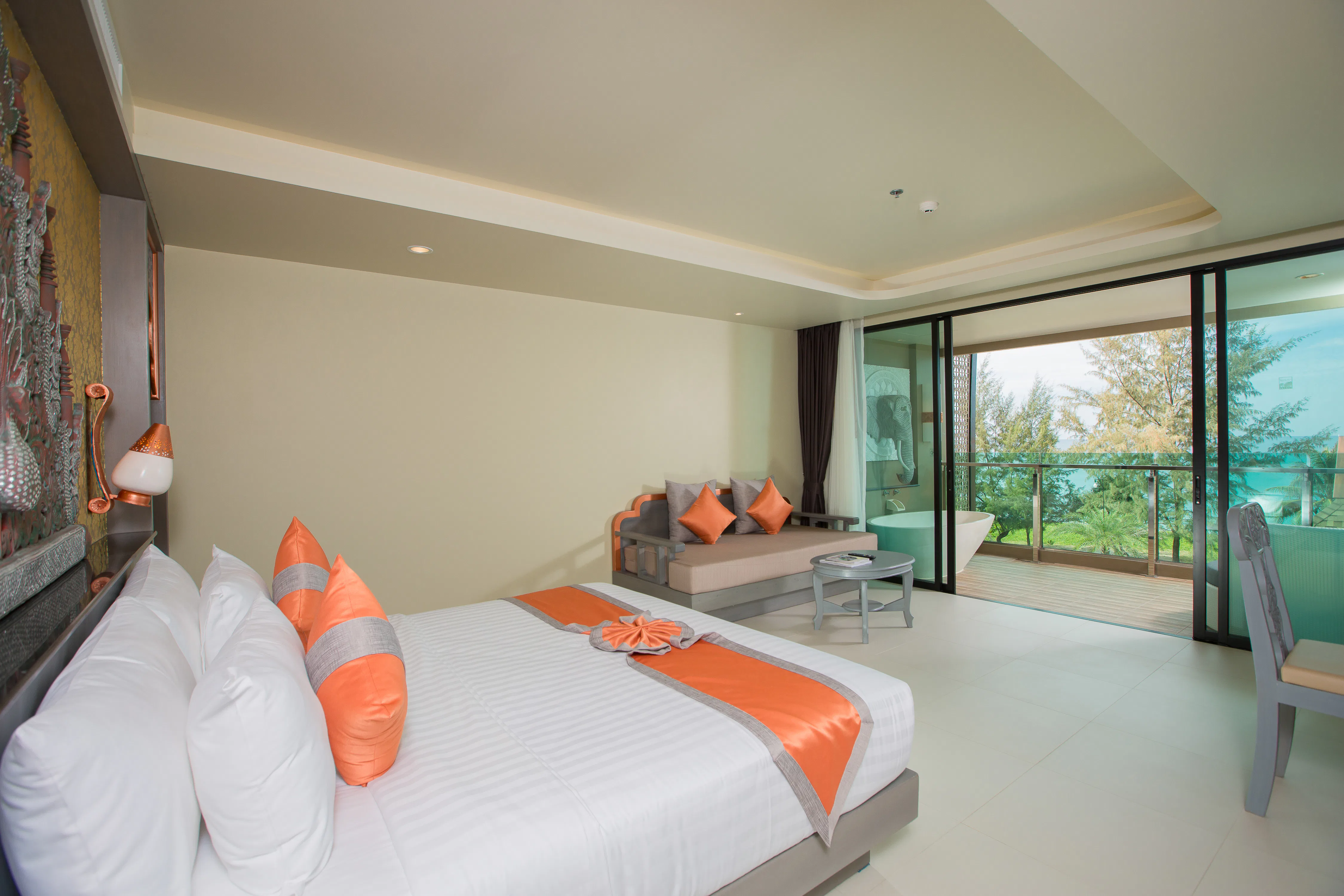 maikhao-palm-beach-resort-phuket-deluxe-sea-view-01_8685