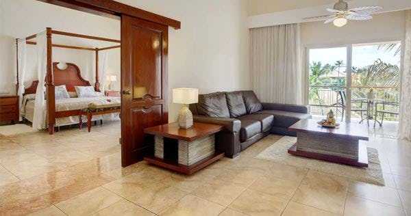 majestic-colonial-punta-cana-one-bedroom-suite-with-jacuzzi_7347