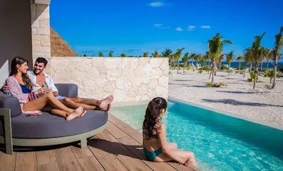 Majestic Jr. Suite (Swim up)