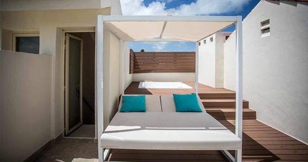 majestic-mirage-punta-cana-mirage-club-sky-view-suite-roof-top-with-outdoor-jacuzzi_11006