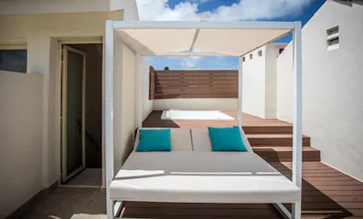 Mirage Club Sky View Suite (Roof Top with Outdoor Jacuzzi)