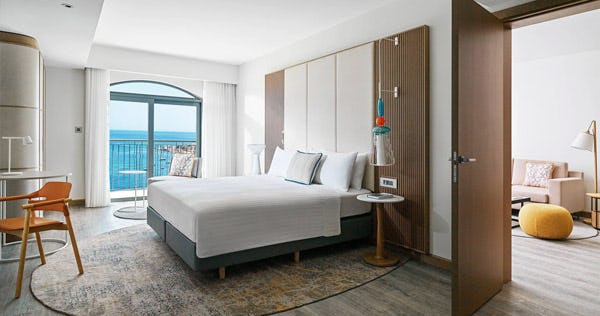 malta-marriott-hotel-and-spa-executive-suite_11145