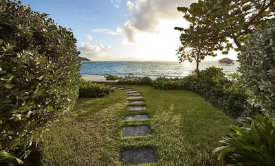 One-Bedroom Beachfront Suite