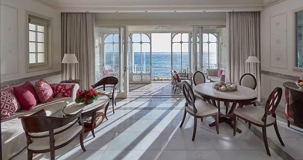 One-Bedroom Oceanview Suite