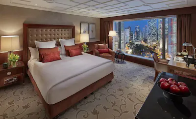 Statue Square View Room