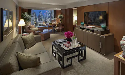 Statue Square View Suite