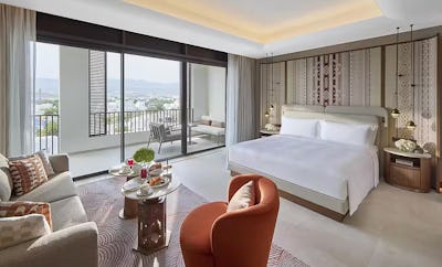 Deluxe Mountain View Room