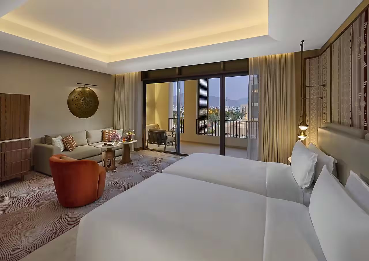 mandarin-oriental-muscat-oman-superior-room-01_13319