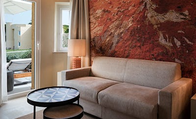 Suite Swim Up with Unico