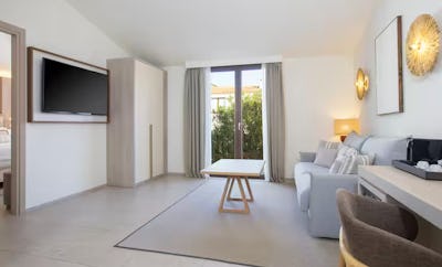 King One Bedroom Suite