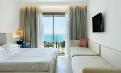 Deluxe Room with Sea View