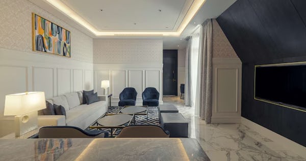 Junior Suite with Lounge Access