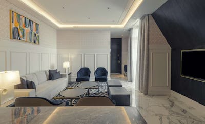 Junior Suite with Lounge Access